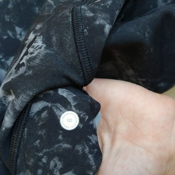 🍋 Lululemon Leggings, size 6 - Picture 6 of 9